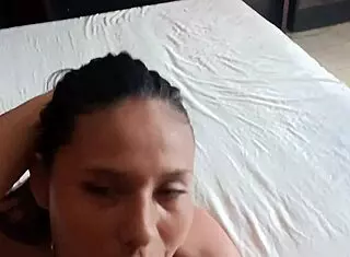 i fill her tight pussy without condom