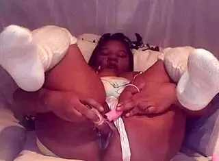 Cute ebony girl with shaved pussy in your room