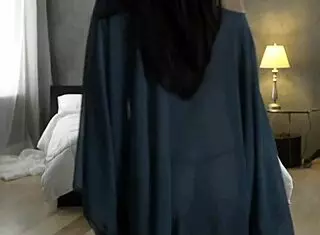 Chaturbate dance sensual Asian beauty performs