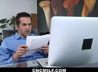 i'm freeusin' my asian stepmom n' stepdaughter while helpin' with paperwork