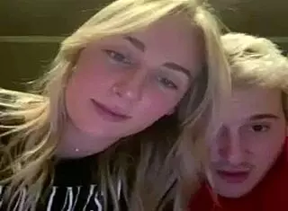 Blonde teen 18+ shows off her tits on periscope part 1