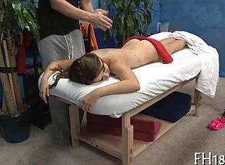 按摩按着按着就操穴了