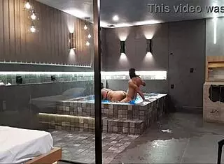 Wild sex in bathtub, brunette couldn't handle big black cock