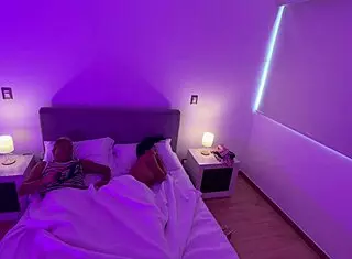 Stepmom shares bed and gets intense anal sex backstage