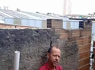 Transei com o pedreiro em um encontro inesperado