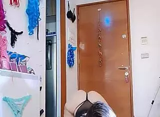 Linda masmorra se masturbar y baila observa y comenta mira mi rico culo estoy sola en mi casa bailo a uno de mis mejores fans quien compra videos con dedicatoria a las más putas de chile zaramontoyareal