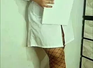 enfermera no aguanta y monta la verga del paciente