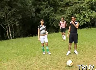 want to suck shemale dongs in hardcore blowjob?