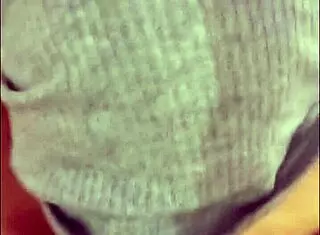 A libertarian bitch devours a kirchnerist cock in amateur blowjob