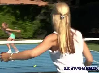 i seduced sarah vandella in hot tub