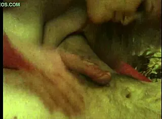 Curvy MILF Jenna Jaymes Gives Super Hot Blowjob