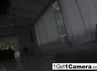 娜塔莎·尼斯近拍大奶自慰秀