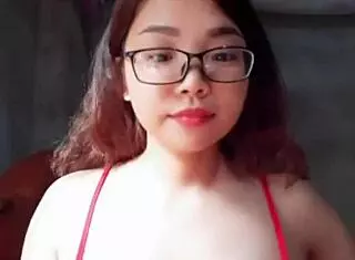 Em Ó Ỏ Vú Mướp Sệ