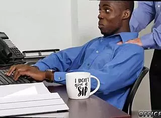 Big Dick Gay Action in First-Time Encounter!