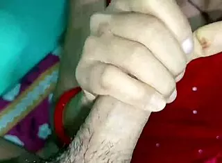 i love how she deepthroats in this homemade closeup