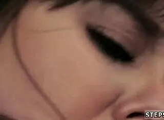 Solo teen babe moaning at gloryhole competition