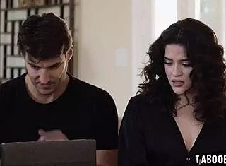 Jay Smooth takes advantage of Victoria Voxxx, deepthroating her and fucking doggystyle rough! 😈