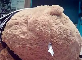 she asked if i'd like to be her teddy bear while they have sex