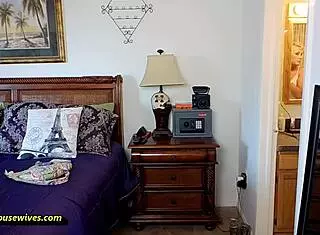 her side hustle fills pussy and wallet