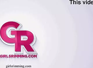 My step daughter gives amazing rimjob 😘