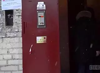 i watch this debt4k chick blowjob and spread legs for luxury car