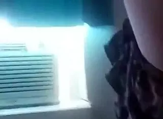 The couple's homemade BJ session ends with CUM IN MOUTH.