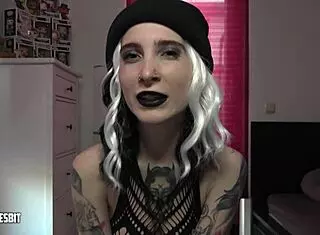 USED AS A MALE SLUT IN A GAY PARKING SPOT GERMAN LOU NESBIT LIA LOUISE