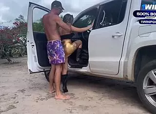 boss vivi gets ass fucked by employee