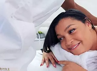 ashlyn peaks gets oiled tits massaged then fucked by stranger 😍