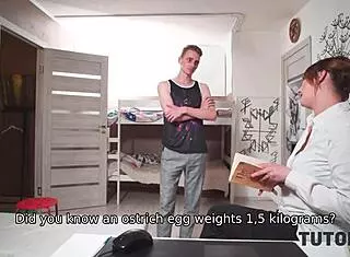 幸运小子：Tutor4k辣老师口交代替生物课