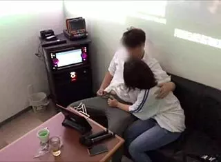 Japanese Amateur Couple Gets Overcome with Urge and Goes Wild in Karaoke Room Action!