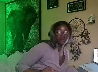 i'm naejae, rubbing my twat while watching hot lesbian porn, feeling so horny