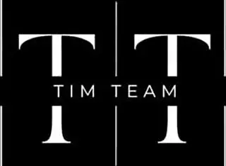 Girls Really Good At Licking Wet Pussy!