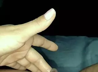 i'm masturbating my pussy watching porn