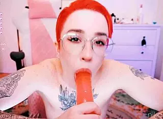 i can get real sensual with my toys 😏 on webcam