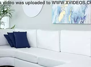 Oh My God, He Thanked Me For Saving Him By Filling My Mouth With Cum!