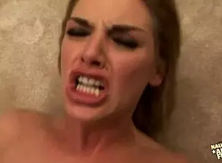 Blonde starts anal threesome after facial