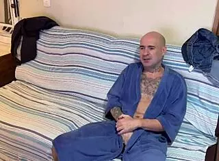 I Masturbate Watching My Stepdaughter In The Toilet