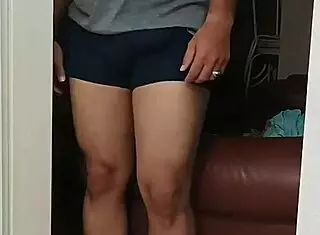 i see my stepmother masturbating, i can't stand it, i'm going to fuck her, what a delicious pussy she has