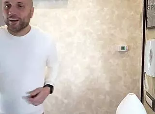 Moglie Napoletana Caught by Husband Fucking Huge Tantaly Cock and Getting Assfucked.