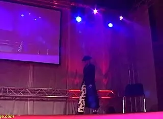 Watch this public flexi lesbian MILF show with big tits.