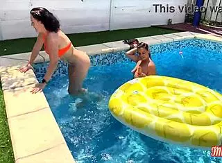lady and mya loren get naughty with pool toys 😏