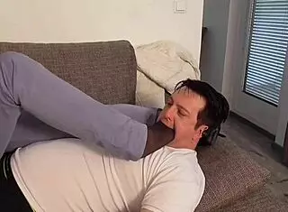 mistress amrita facesits her slave in femdom update