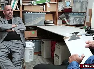 Mall officer catches teen shoplifter at work