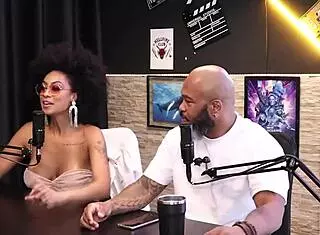 safada shows tits after talking about gangbang positions and dp with tifany rocha in sheer red