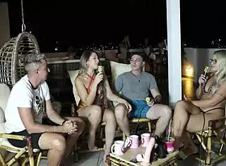 Ela Estava Noiva De Outro Quando Conheceu O Atual E Transaram Ao Ar Livre No Primeiro Encontro - Elo Cardone E Victor Mustang Sheer Red