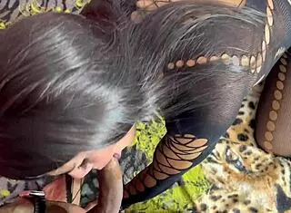 A gostosa dos vídeos que vocês gostaram voltou para o canal sexo gostoso com ela completo no sheer