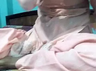 kavita, the indian milf, removed her dress on webcam