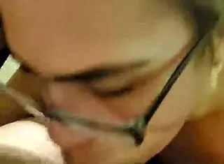 i give a blowjob to this fat bbw, but i messed up a bit with the technique