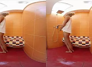 Karol Lilien Is Hot For Cock In Shower!